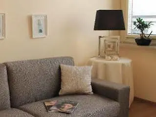 The Place Manzoni Suite Милан Апартаменты